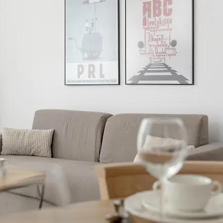 Beautiful White - Beige Apartment With Balcony In Wroclaw By Noclegi Renters Exterior photo