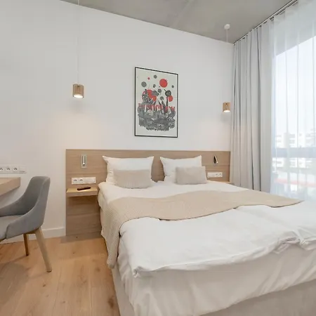 Beautiful White - Beige Apartment With Balcony In Wroclaw By Noclegi Renters Exterior photo